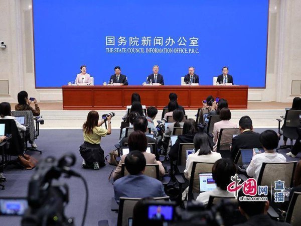 配资平台排行 国家发改委：一季度中国经济交出非常亮眼的成绩单，新能源汽车产量同比增长45.4%